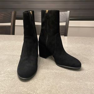 Stuart Weitzman Quinn Block Heel Bootie Black Suede.